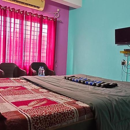 Hotel Crystal Cottage בובנשוואר מראה חיצוני תמונה
