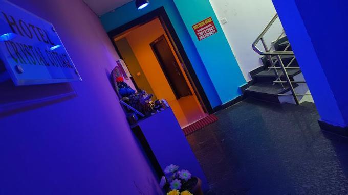Hotel Crystal Cottage בובנשוואר מראה חיצוני תמונה