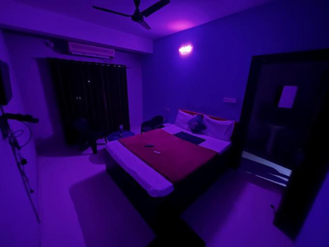 Hotel Crystal Cottage בובנשוואר מראה חיצוני תמונה